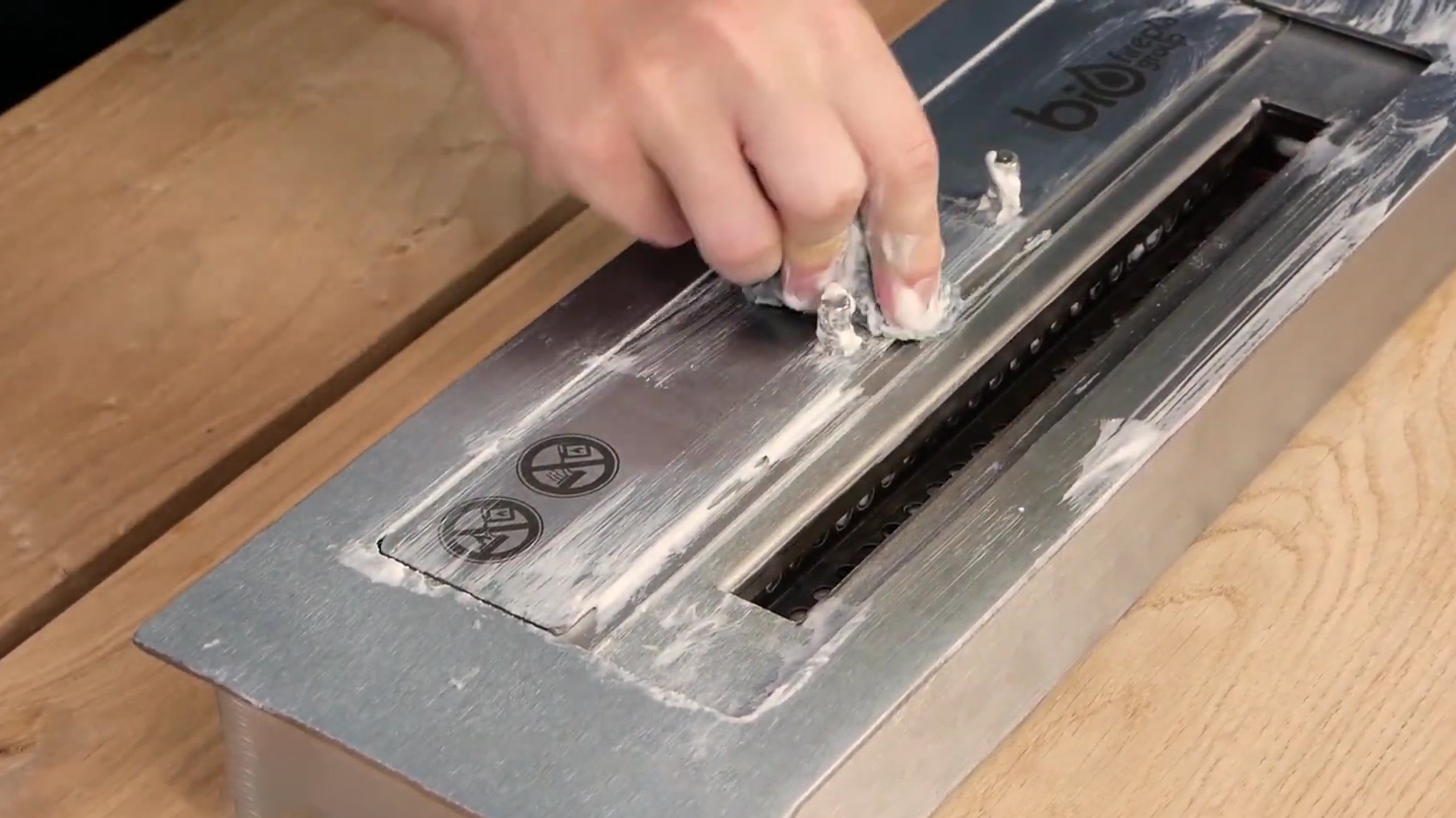 How to Clean Your Bioethanol Fireplace