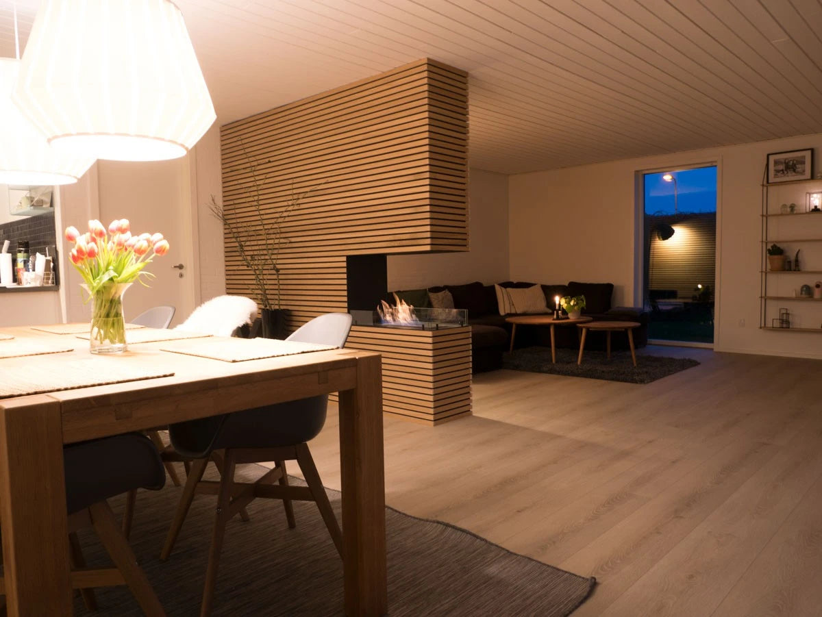 Bioethanol fireplace room divider