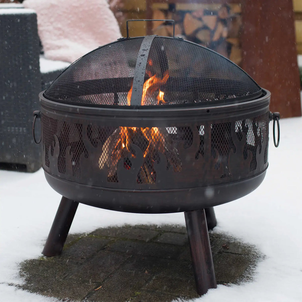 Firepit with Grill and Mesh