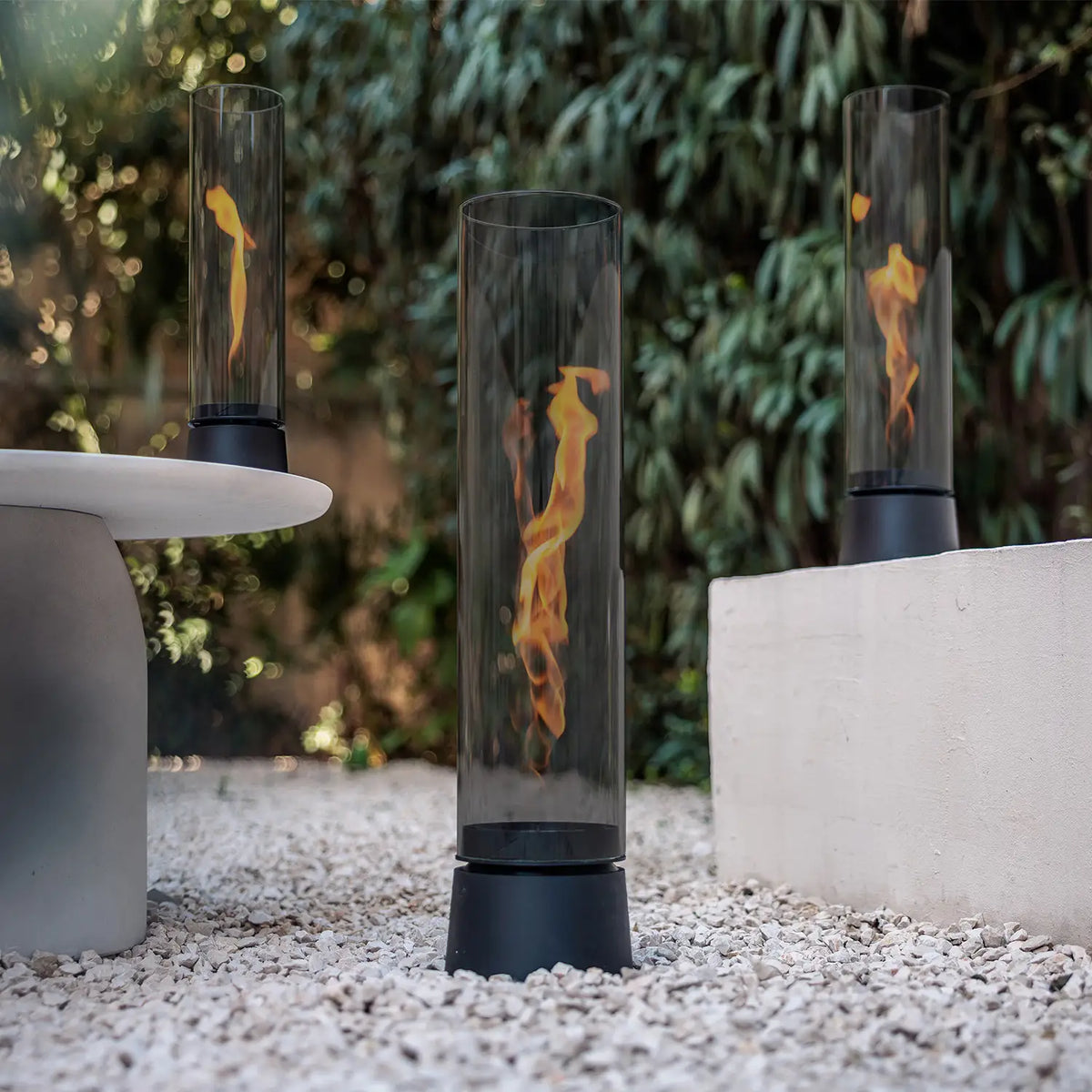 SPIN air 1500 Pedestal Fireplace all black