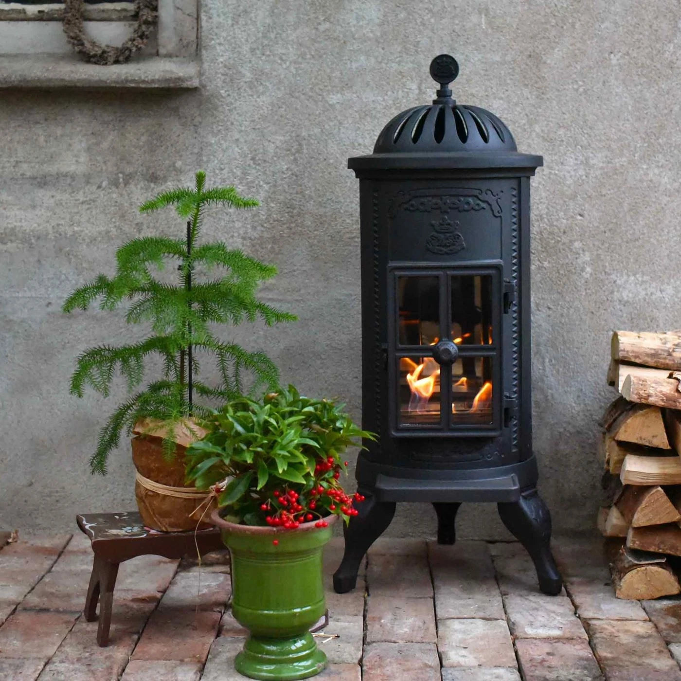 Carl Bioethanol Fireplace - Cast Iron