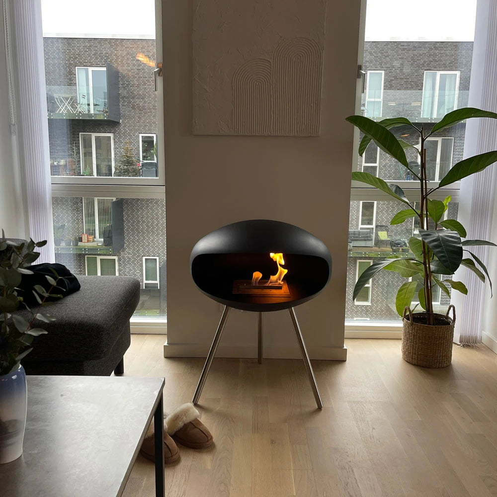 Cocoon Terra - Matte Black with Steel Legs