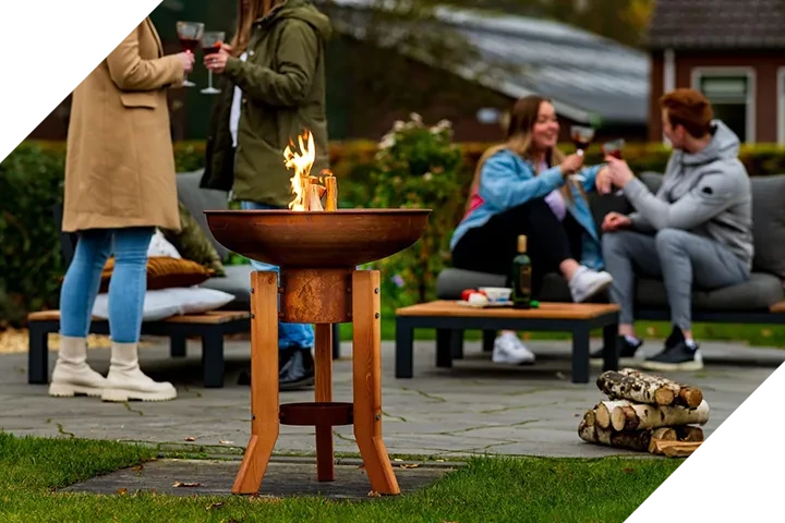 Outdoor fire pit from RedFire